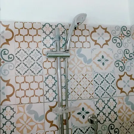 Guest House Ortigia Calarossa Apartamento *